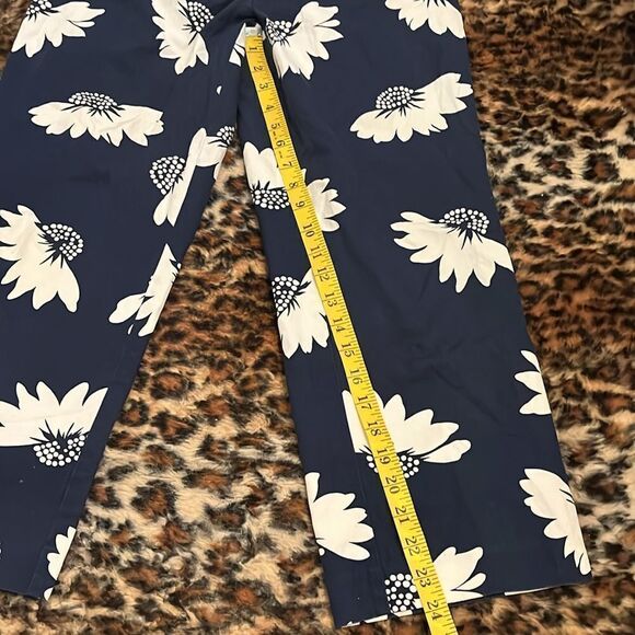 Vintage Y2K Tommy Hilfiger Blue Floral Print Design Cropped Pants - Picture 4 of 12